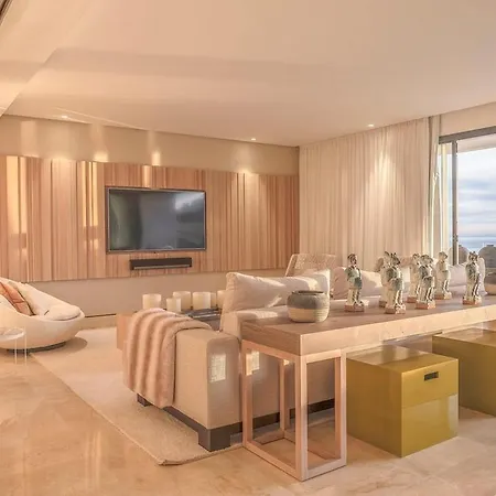Moderno Apartamento Con Terraza En *